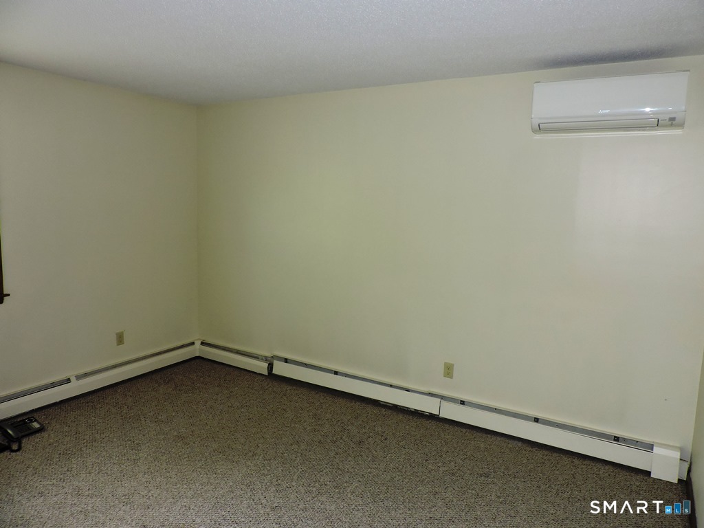 269 Griffin Road South Windsor, CT 06074 - Photo 19 of 36 an empty room with a window