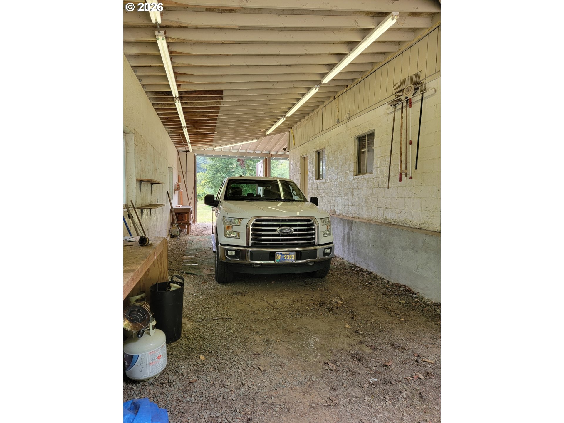 16870 Thompson Road Brookings, OR 97415 - Photo 40 of 43 RV Garage