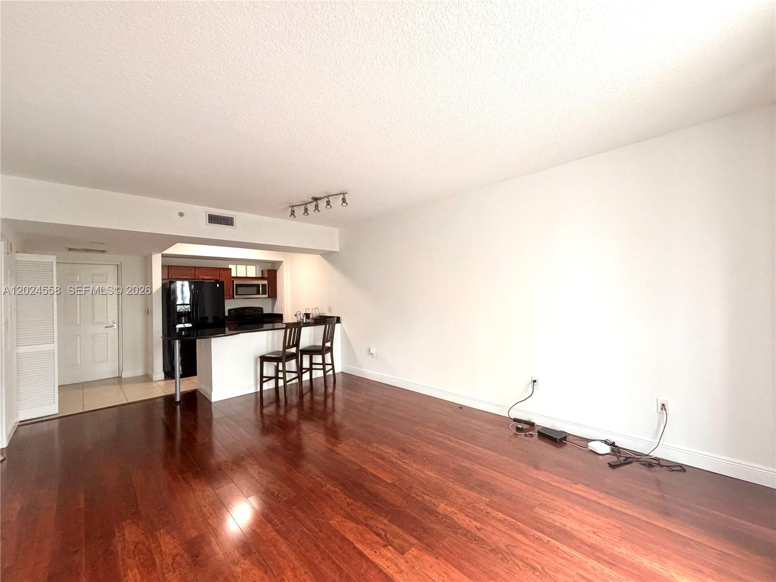 7290 Southwest 90th Street, Unit 303 Miami, FL 33156 - Photo 5 of 22