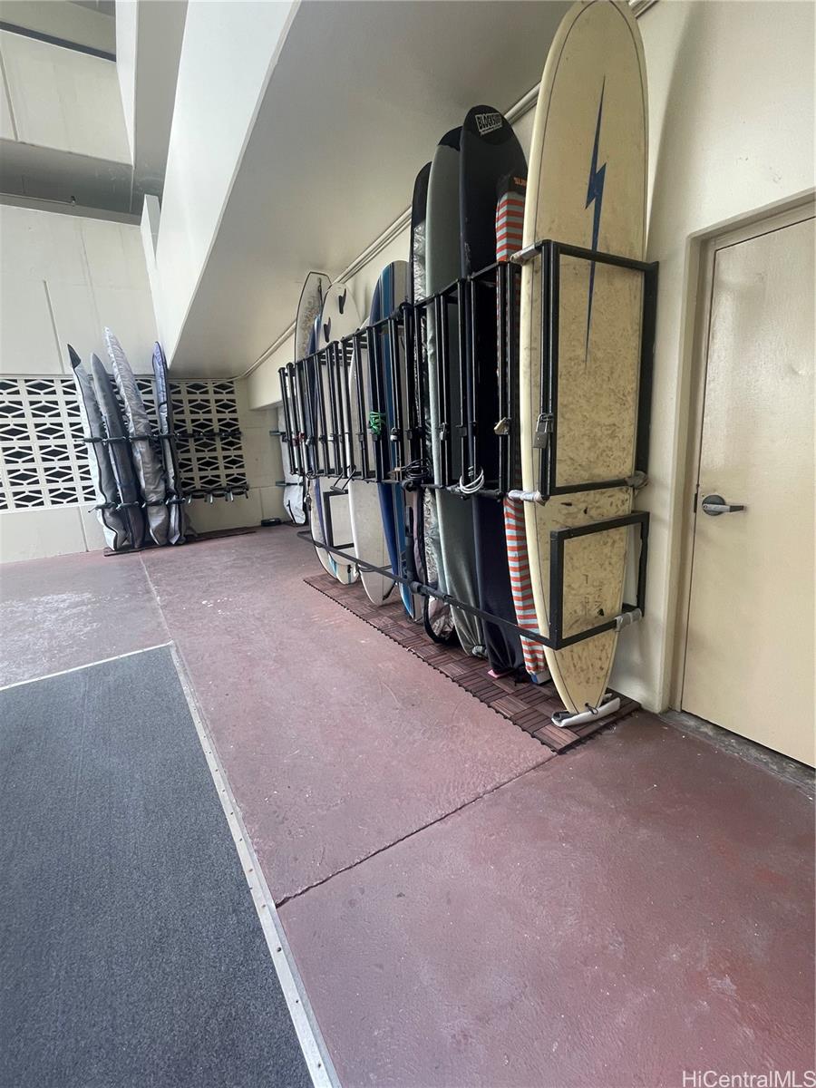 469 Ena Road, Unit 2102 Honolulu, HI 96815 - Photo 15 of 15 a view of entryway with wooden floor