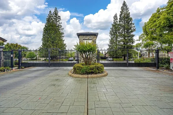 $637,000 | 110 Royalton Circle, Folsom, CA 95630