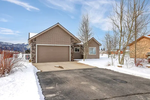 $529,900 | 35 Moore Road, Donnelly, ID 83615