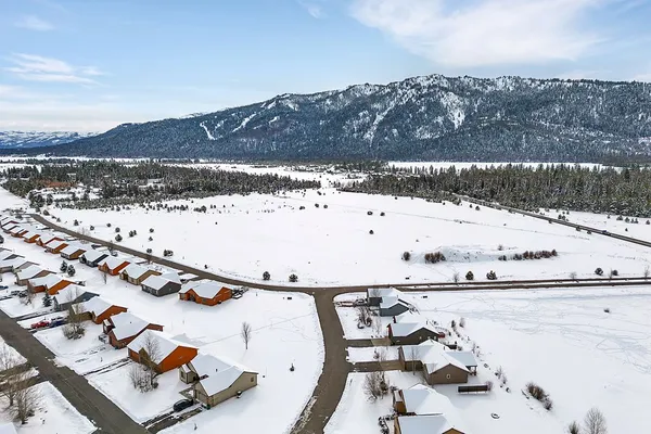 $529,900 | 35 Moore Road, Donnelly, ID 83615