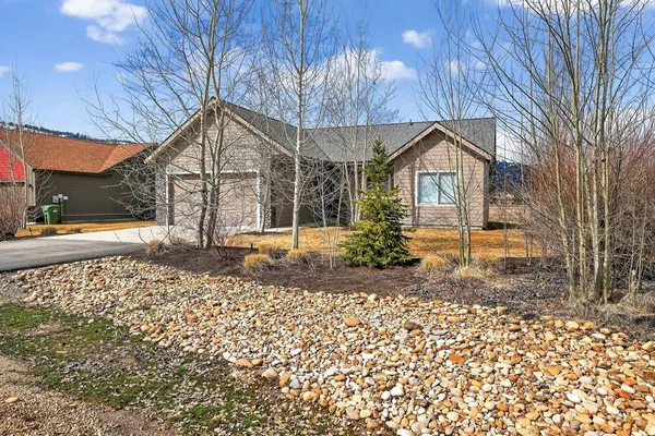 $529,900 | 35 Moore Road, Donnelly, ID 83615