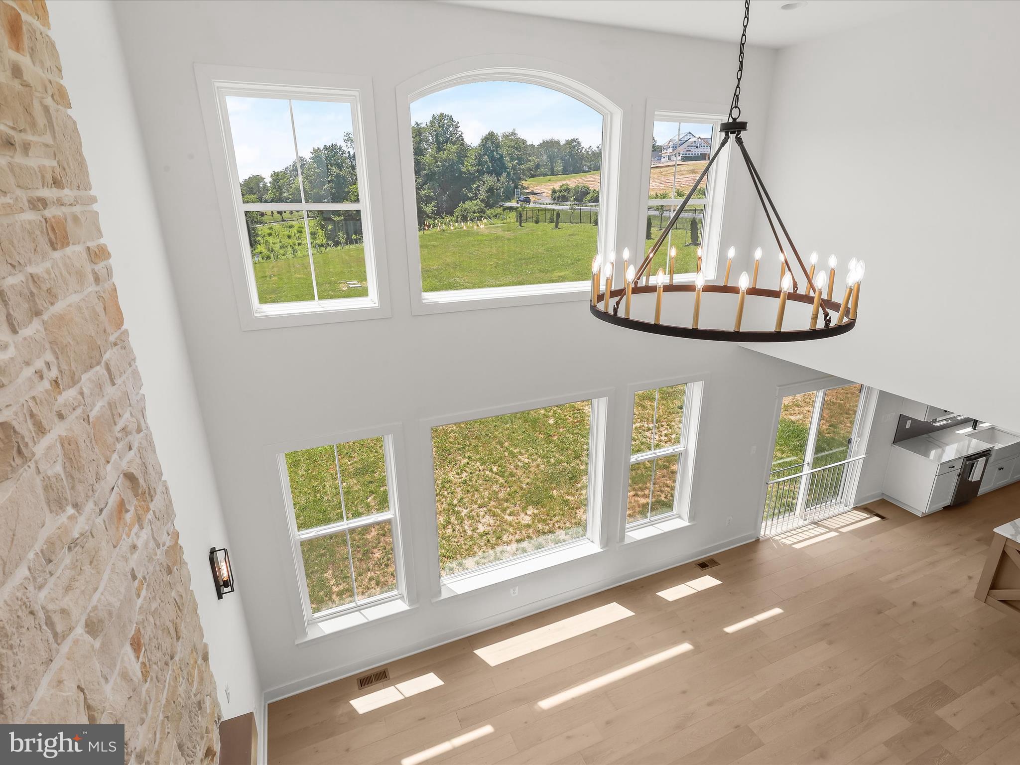 15675 Dover Road Upperco, MD 21155 - Photo 44 of 80 Stacked Palladian Window