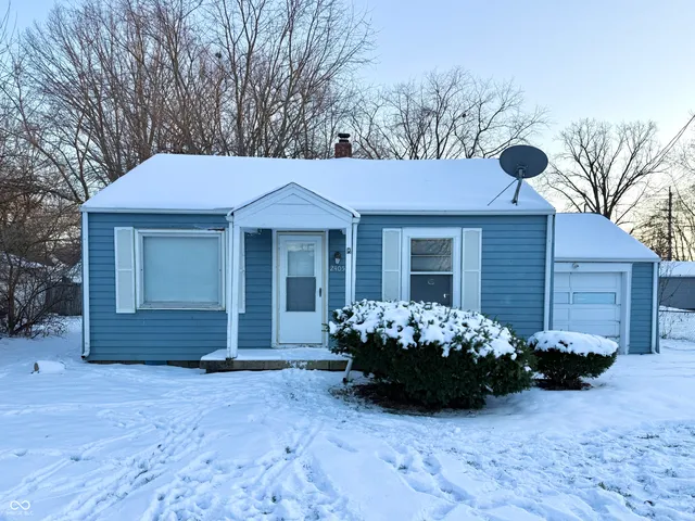 $84,900 | 2405 East 3rd Street, Anderson, IN 46012