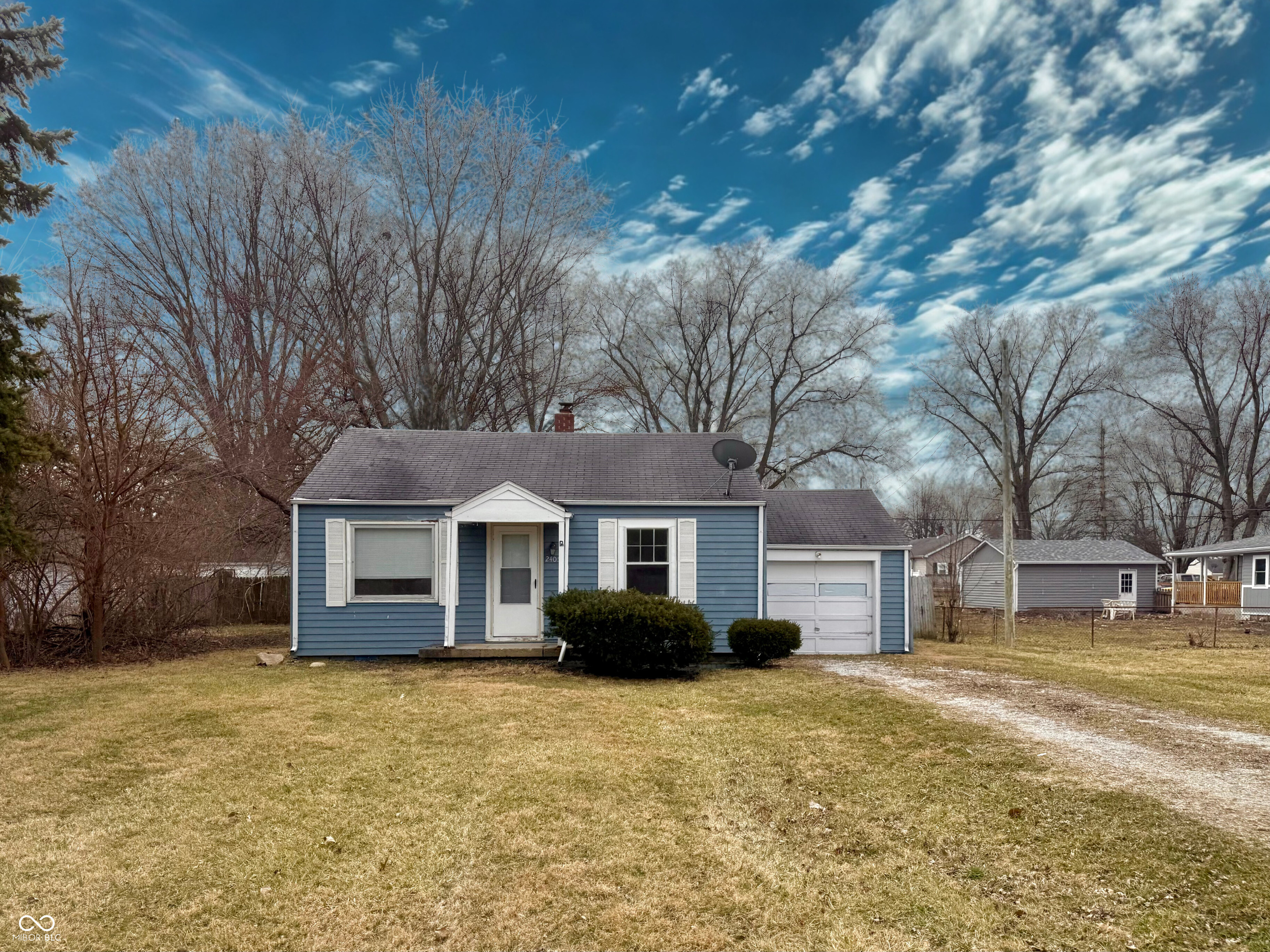 2405 East 3rd Street Anderson, IN 46012 - Photo 3 of 29