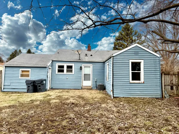 $69,900 | 2405 East 3rd Street, Anderson, IN 46012
