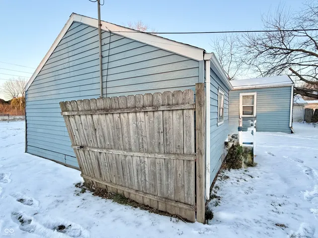 $84,900 | 2405 East 3rd Street, Anderson, IN 46012