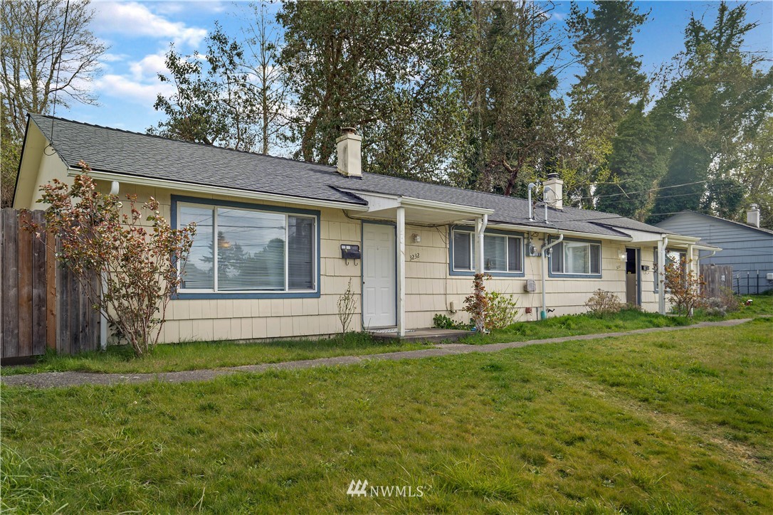 3230 Halverson Avenue Bremerton, WA 98310 - Photo 1 of 23 Gallery Image 1