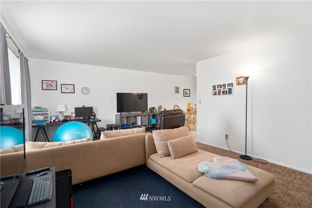 3230 Halverson Avenue Bremerton, WA 98310 - Photo 7 of 23 Gallery Image 7