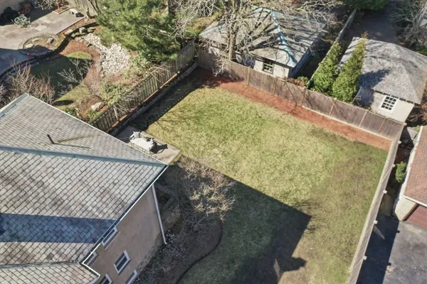 $879,900 | 25 Spruce Street, Unit 25, Watertown, MA 02472