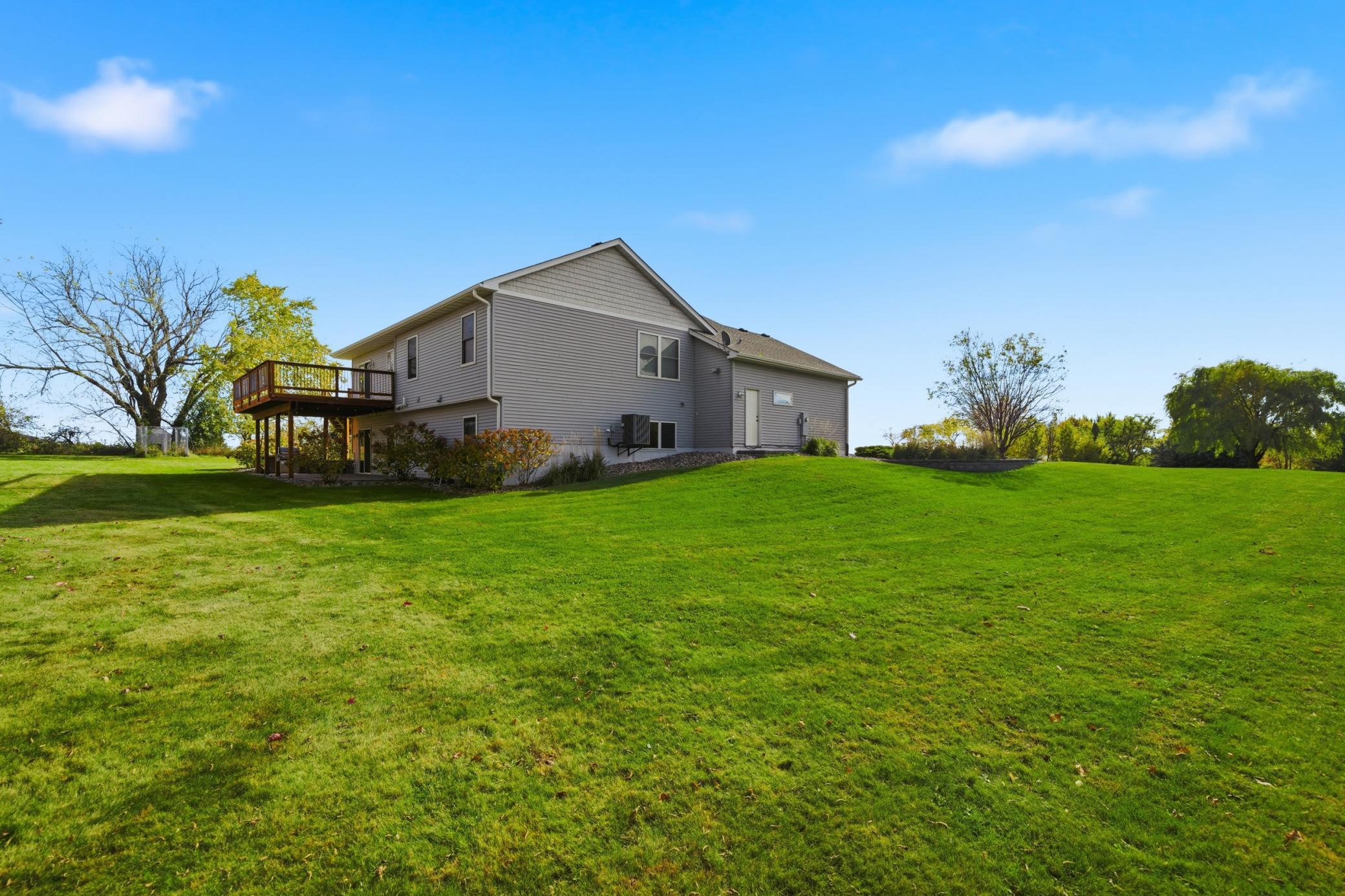 696 Buttercup Court Hudson, WI 54016 - Photo 30 of 55