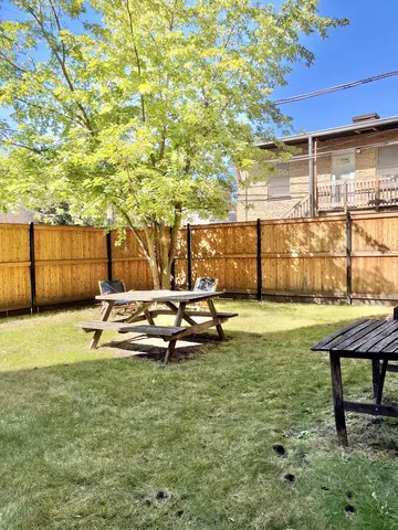 $230,000 | 5716 South Kenwood Avenue, Unit 1, Chicago, IL 60637