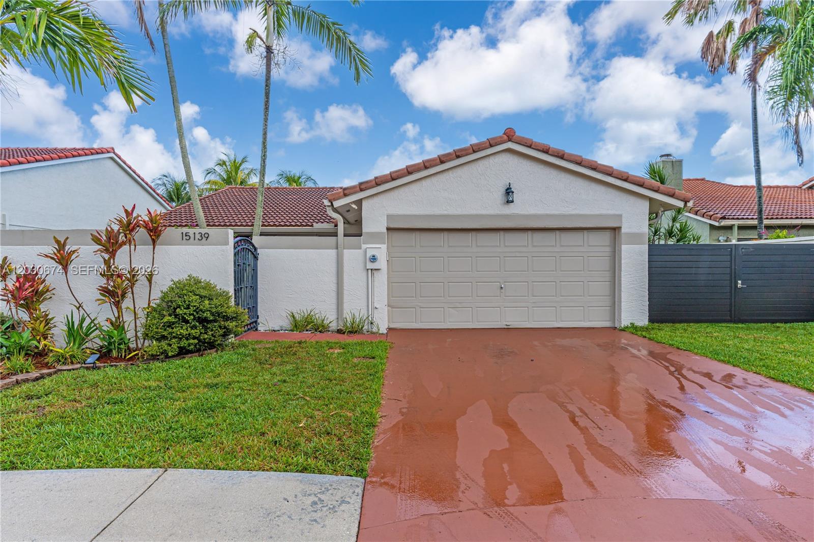 15139 Southwest 92nd Terrace Miami, FL 33196 - Photo 1 of 21
