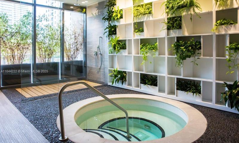 45 Southwest 9th Street, Unit 1005 Miami, FL 33130 - Photo 21 of 61