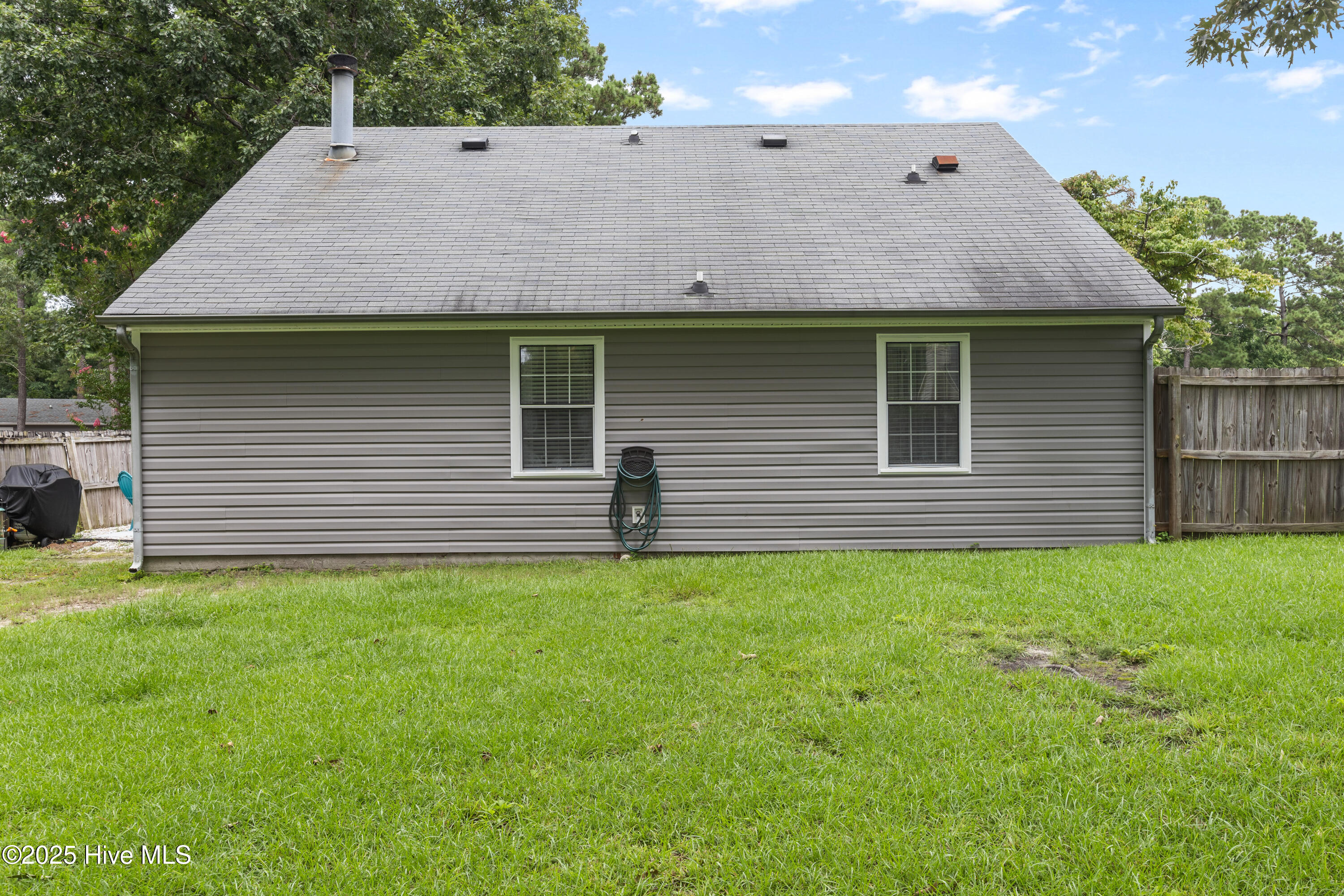 547 Shadowridge Road Jacksonville, NC 28546 - Photo 18 of 27 19-22
