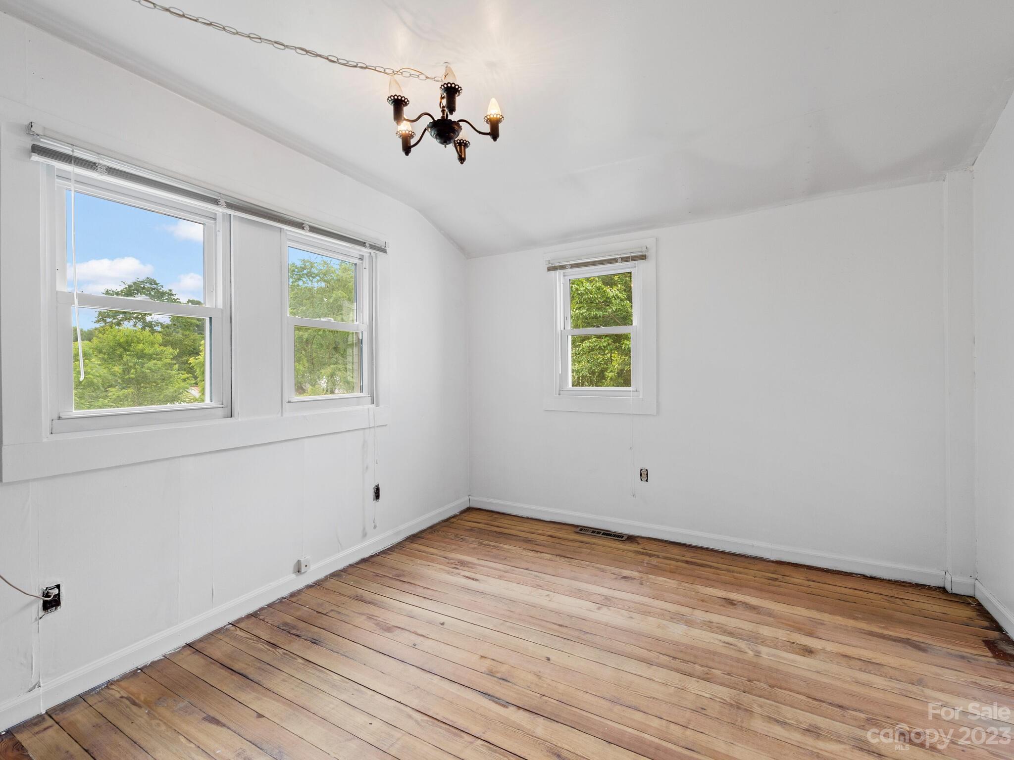 44 Cherokee Road Asheville, NC 28806 - Photo 11 of 35 Gallery Image 11