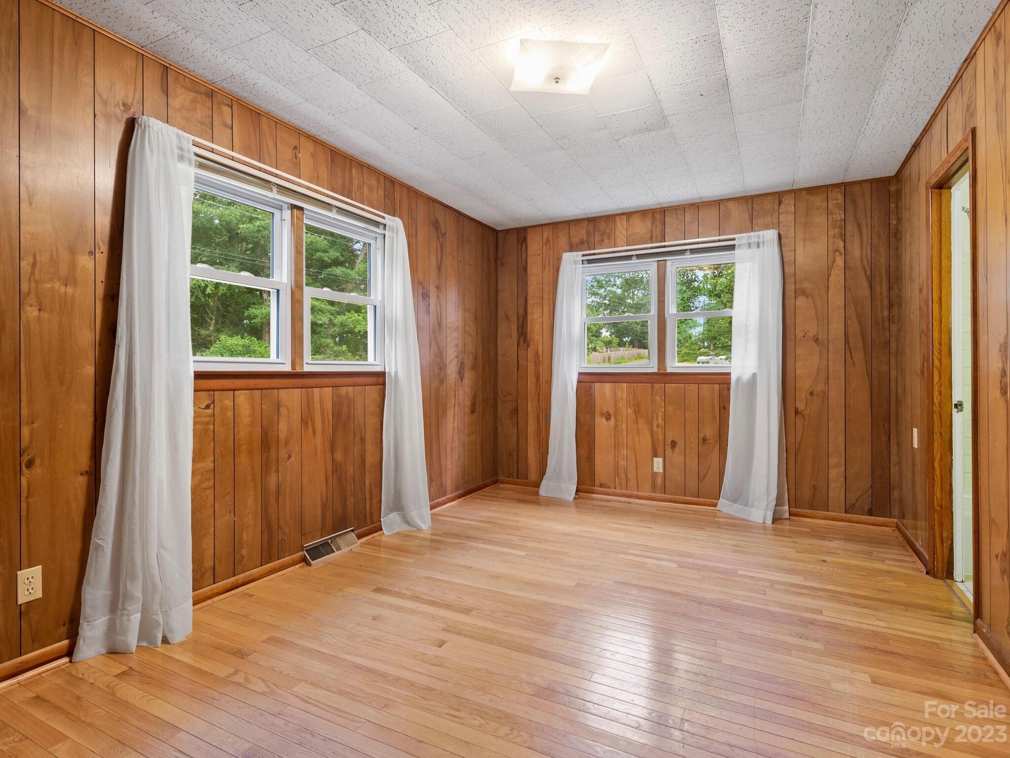 44 Cherokee Road Asheville, NC 28806 - Photo 12 of 35 Gallery Image 12