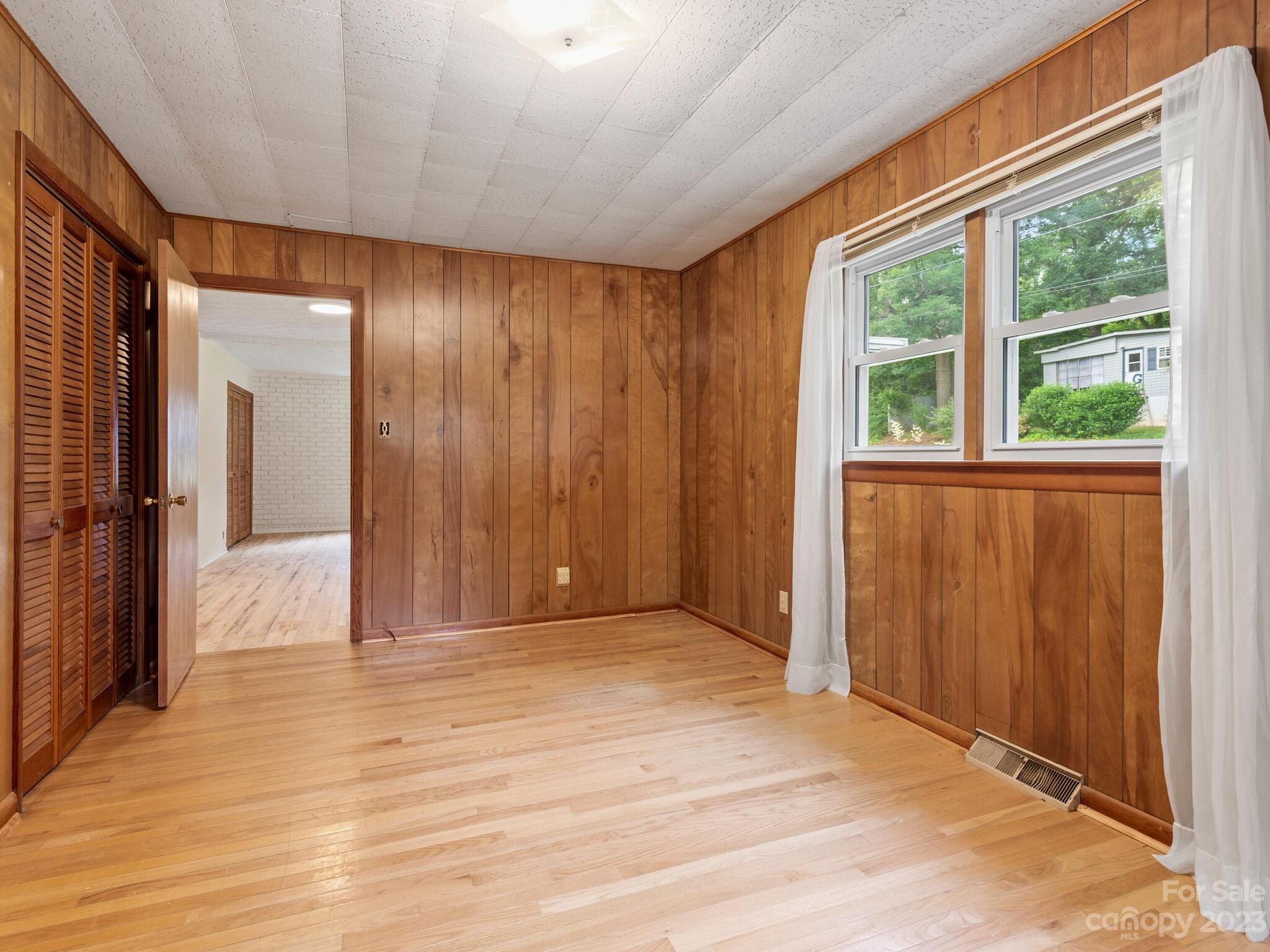 44 Cherokee Road Asheville, NC 28806 - Photo 13 of 35 Gallery Image 13