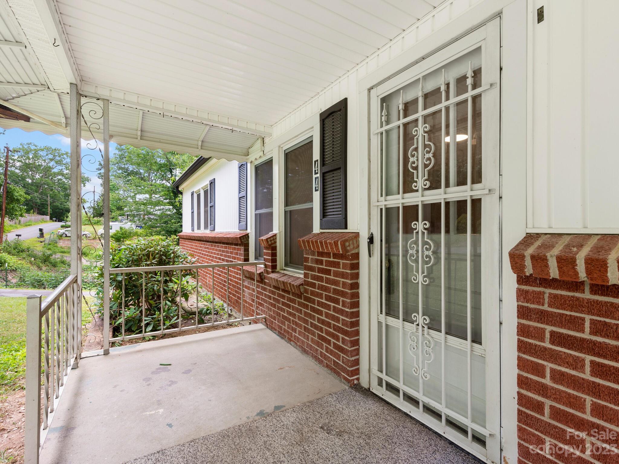 44 Cherokee Road Asheville, NC 28806 - Photo 29 of 35 Gallery Image 29
