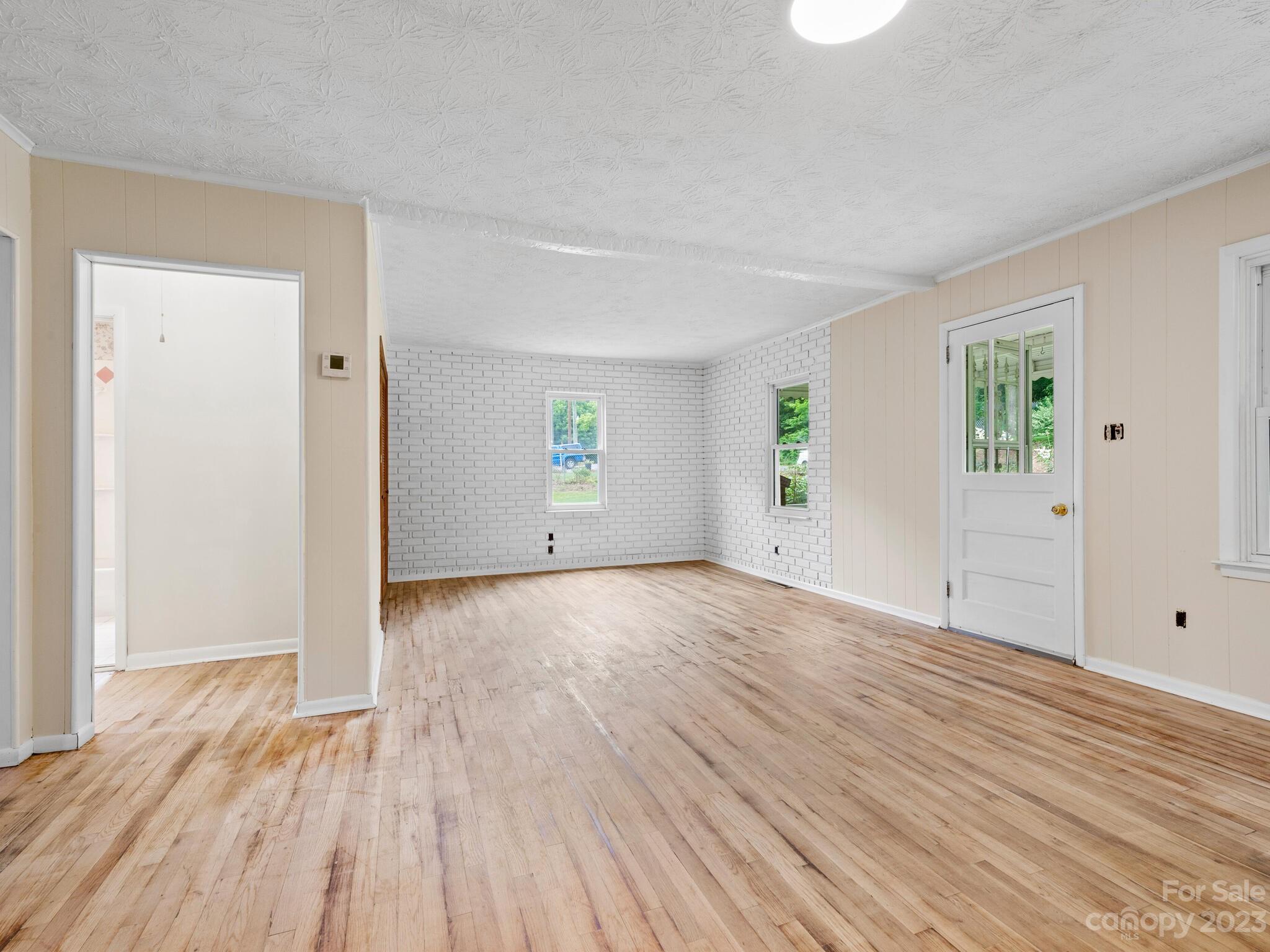 44 Cherokee Road Asheville, NC 28806 - Photo 3 of 35 Gallery Image 3