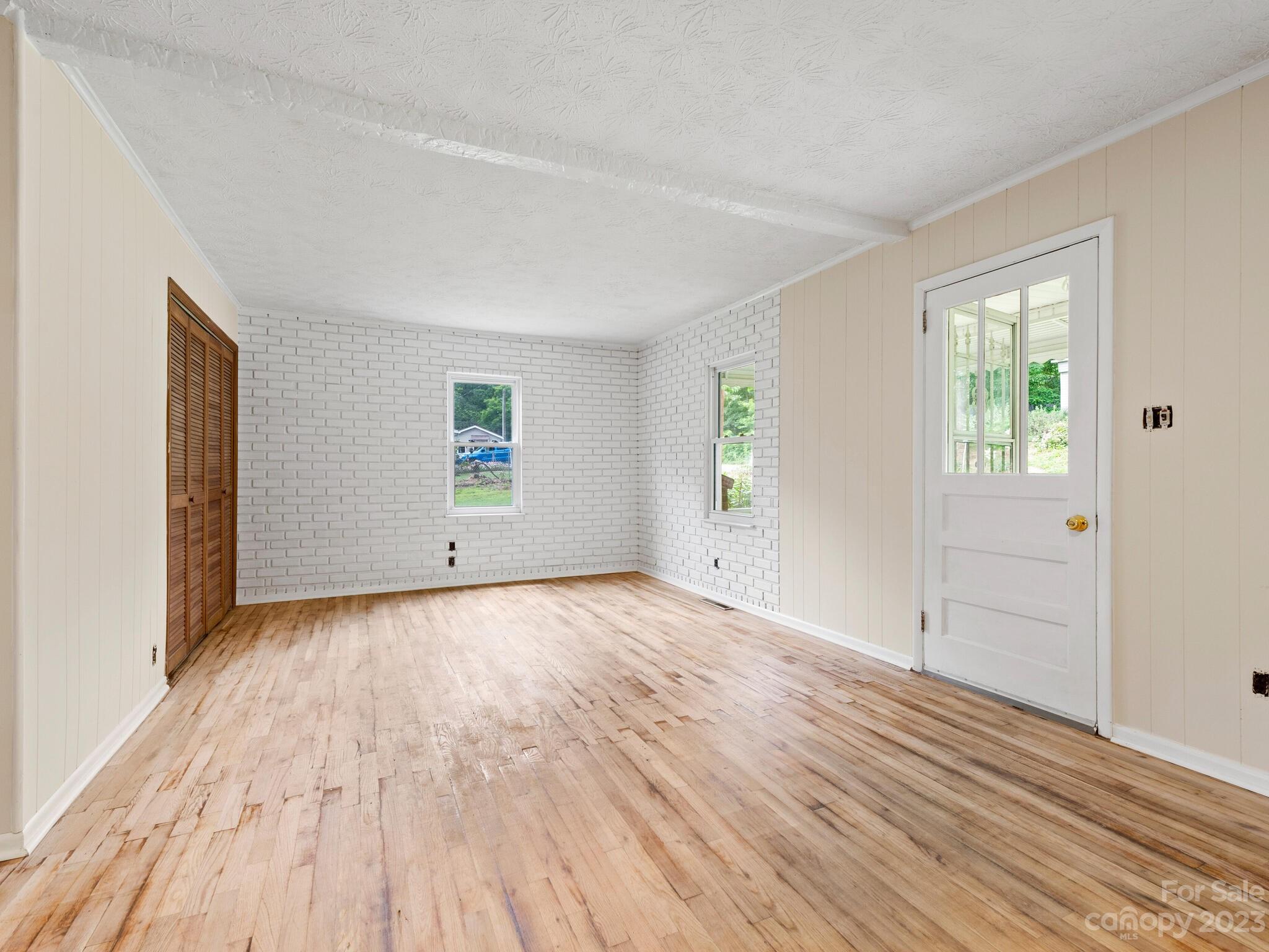 44 Cherokee Road Asheville, NC 28806 - Photo 4 of 35 Gallery Image 4