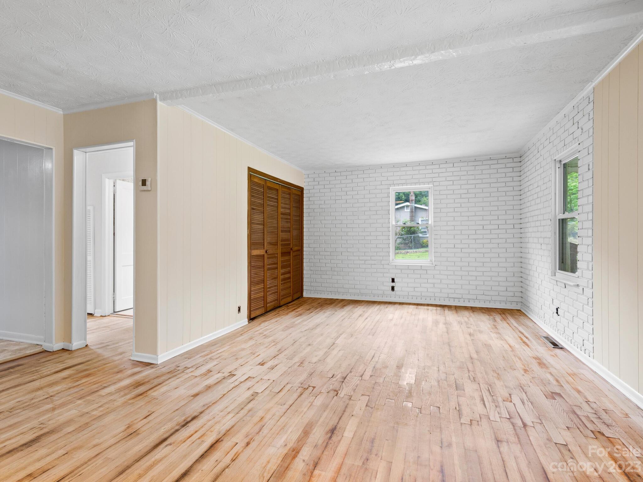 44 Cherokee Road Asheville, NC 28806 - Photo 5 of 35 Gallery Image 5