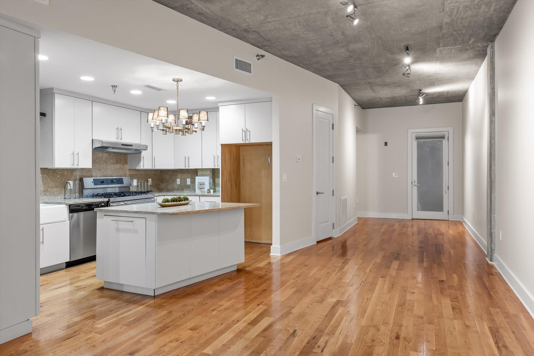 417 Frazier Avenue, Unit 303 Chattanooga, TN 37405 - Photo 13 of 38