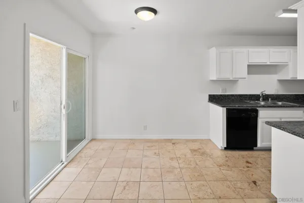 $2,695 | 7594 Park Ridge Boulevard, Unit 13, San Diego, CA 92120
