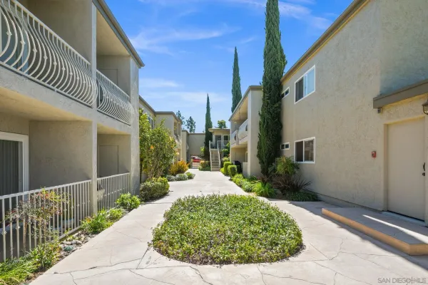 $2,695 | 7594 Park Ridge Boulevard, Unit 13, San Diego, CA 92120