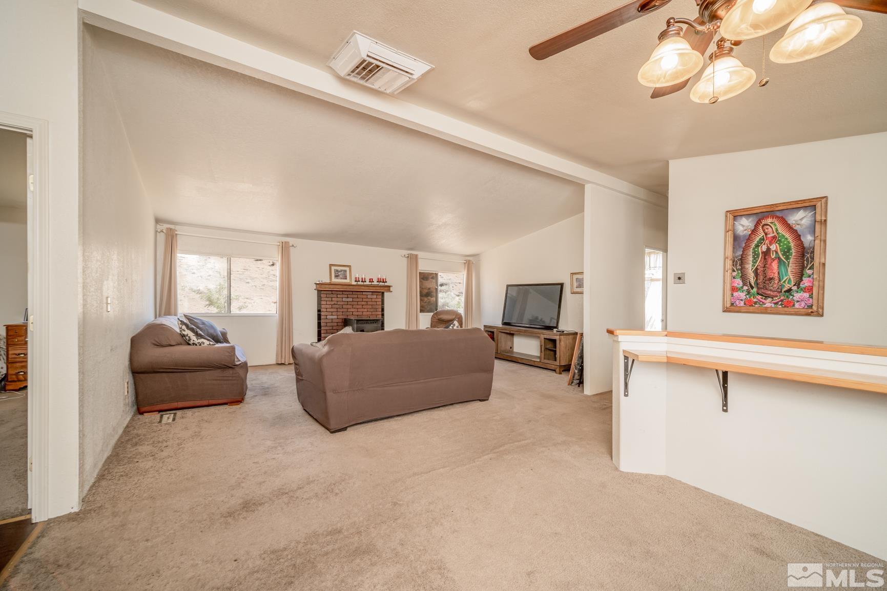 1486 Kate Lane Reno, NV 89506 - Photo 7 of 27 Photo 7