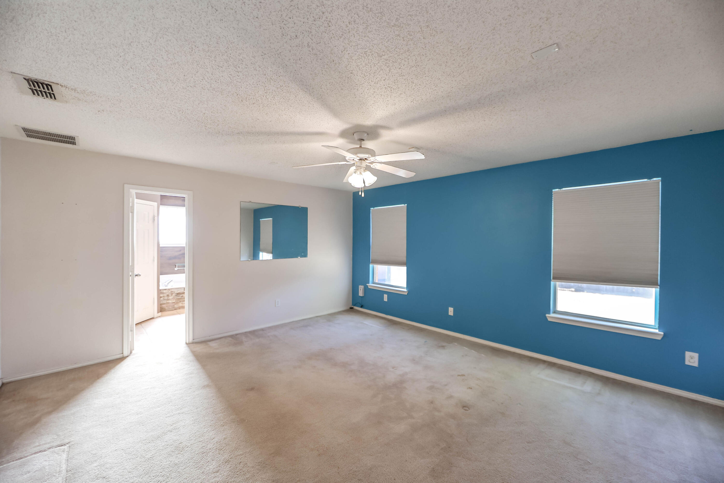 5807 89th Street Lubbock, TX 79424 - Photo 7 of 22 Regal Park Steal of a Home 13