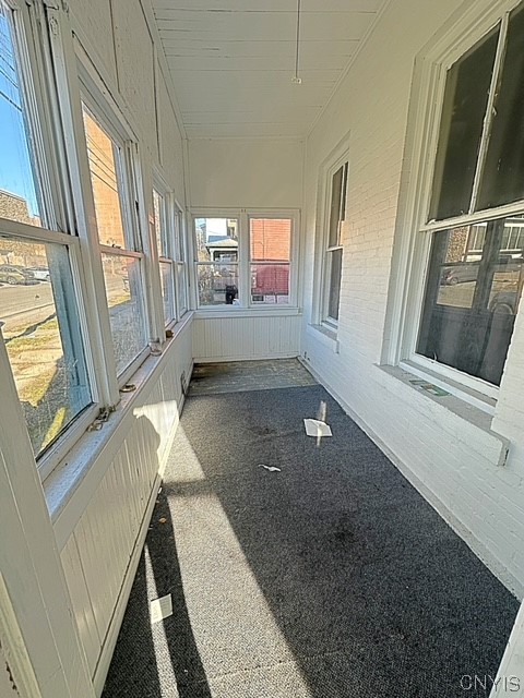 122 Wayne Street Syracuse, NY 13203 - Photo 2 of 30