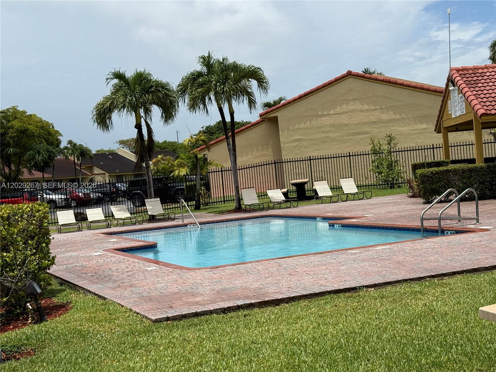 11812 Southwest 103rd Lane Miami, FL 33186 - Photo 26 of 32