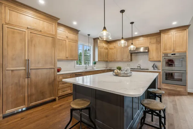 $1,325,000 | 8 Jack Rabbit Ridge, York, ME 03902