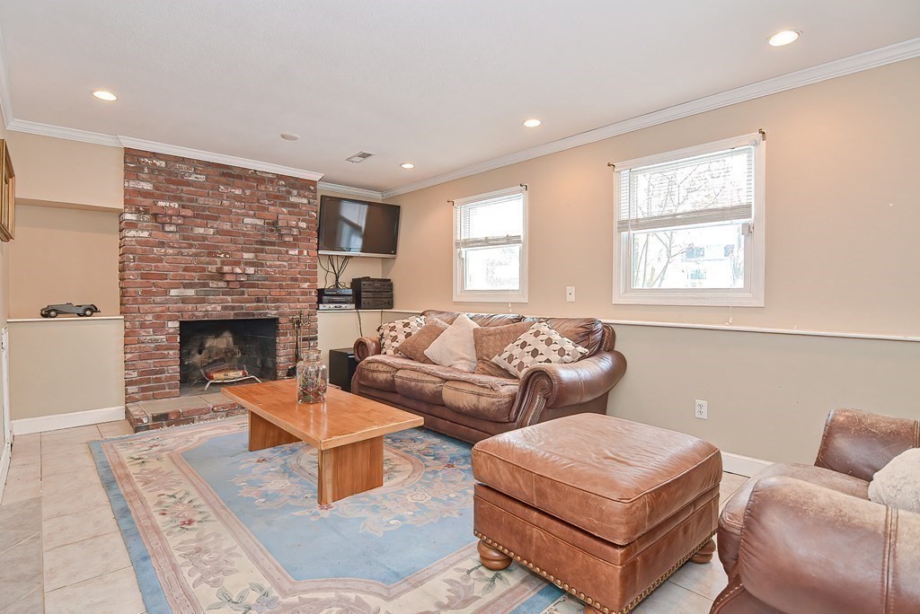34 Cushing Road Westwood, MA 02090 - Photo 9 of 15 Gallery Image 9