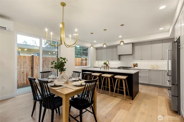 $1,620,000 | 11607 Northeast 112th Street, Unit 2, Kirkland, WA 98033