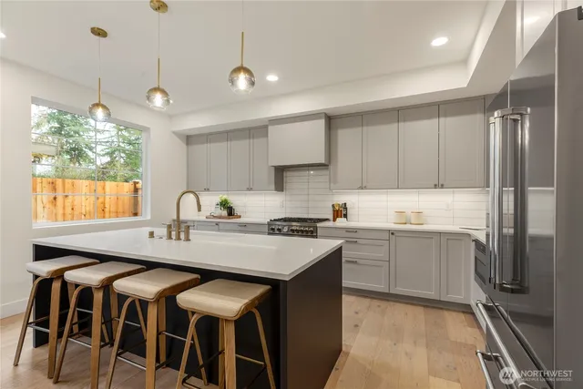 $1,620,000 | 11607 Northeast 112th Street, Unit 2, Kirkland, WA 98033