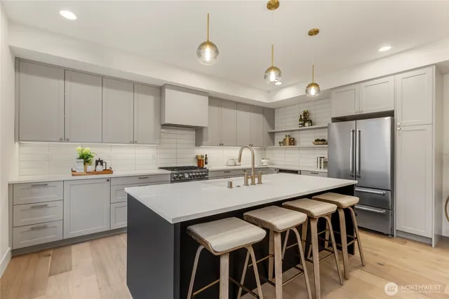 $1,620,000 | 11607 Northeast 112th Street, Unit 2, Kirkland, WA 98033