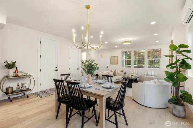 $1,620,000 | 11607 Northeast 112th Street, Unit 2, Kirkland, WA 98033