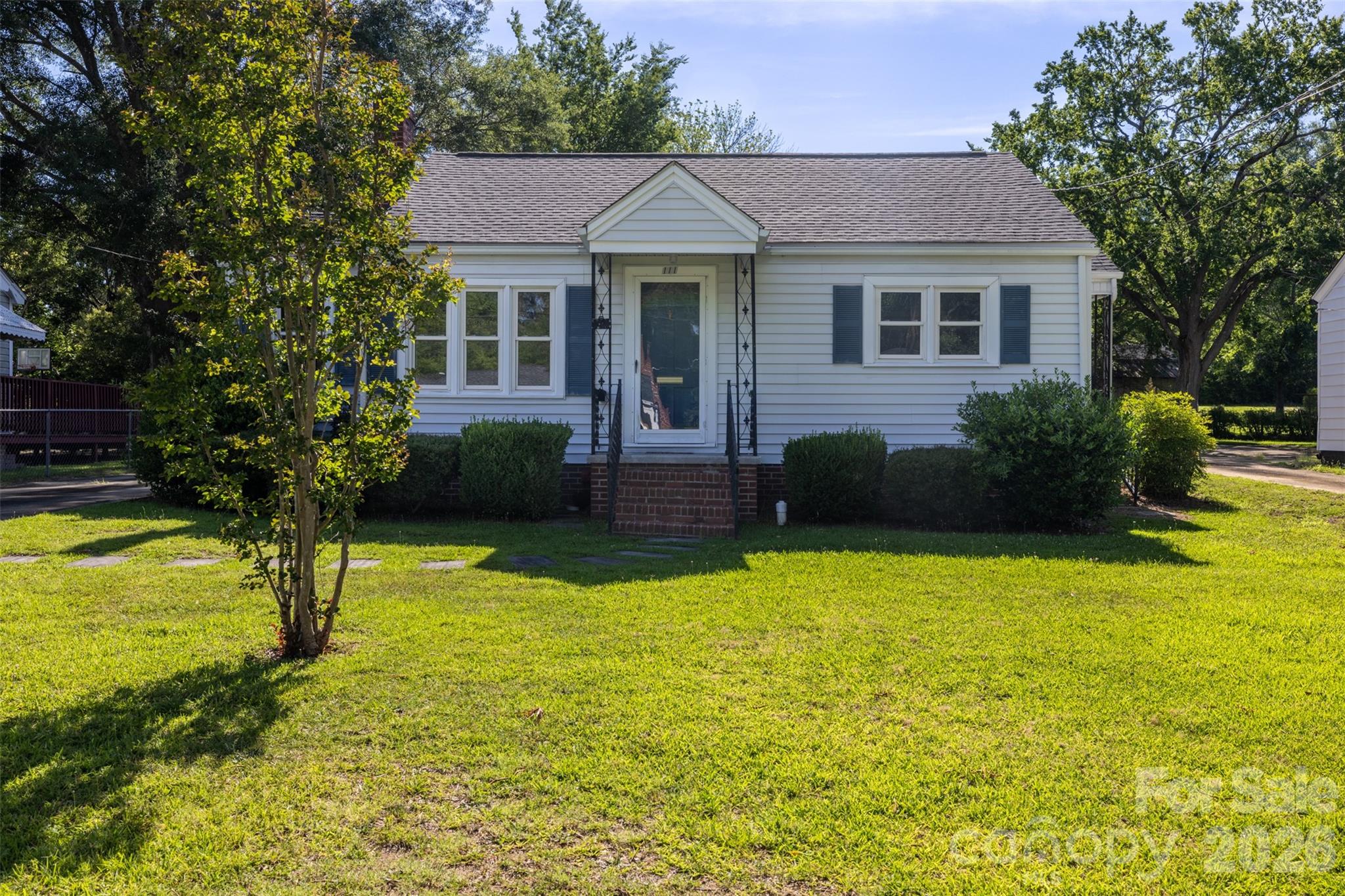 111 Courtland Street Chester, SC 29706 - Photo 3 of 31