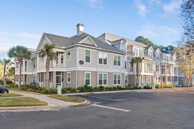 $550,000 | 130 River Landing Drive, Unit 5102, Charleston, SC 29492