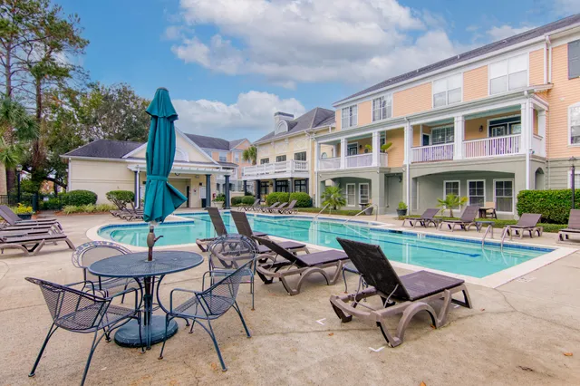 $550,000 | 130 River Landing Drive, Unit 5102, Charleston, SC 29492