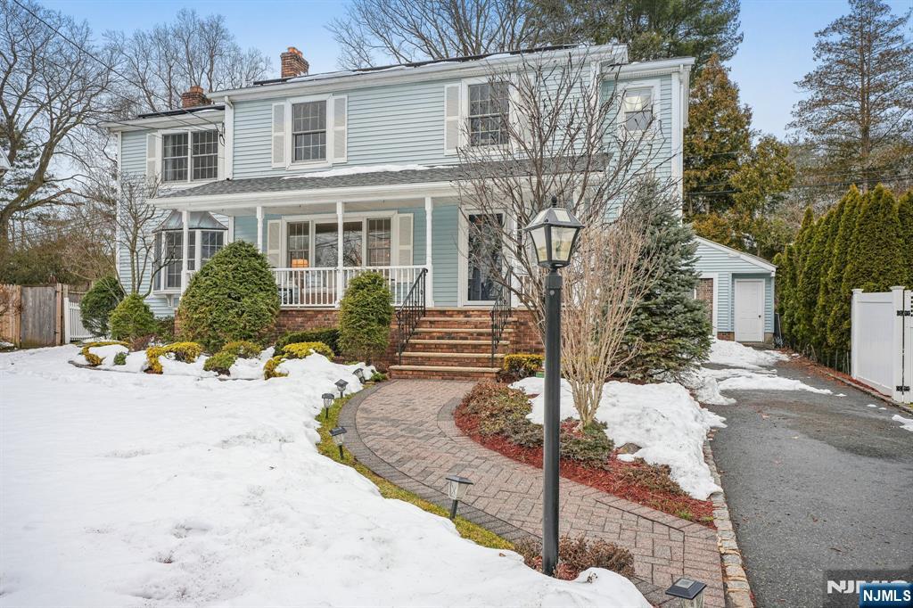 40 Golf Road Bloomfield, NJ 07003 - Photo 2 of 50