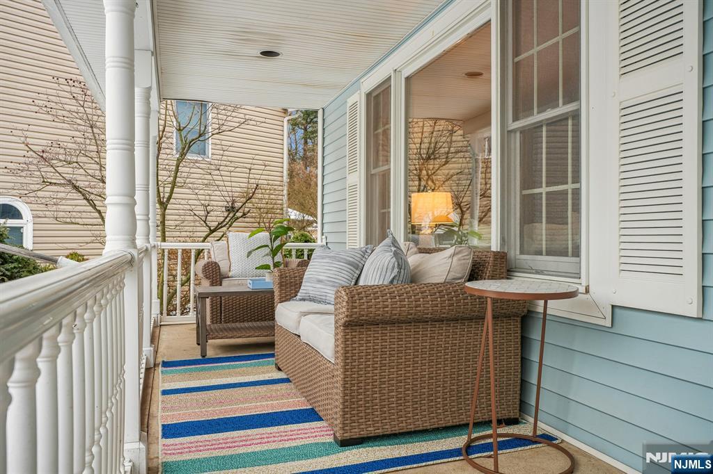 40 Golf Road Bloomfield, NJ 07003 - Photo 3 of 50