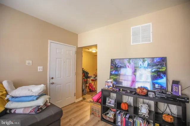 $320,000 | 1025 Edmondson Avenue, Baltimore, MD 21223