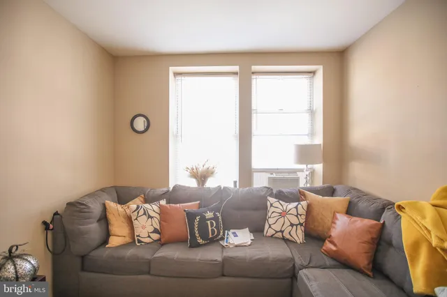 $320,000 | 1025 Edmondson Avenue, Baltimore, MD 21223