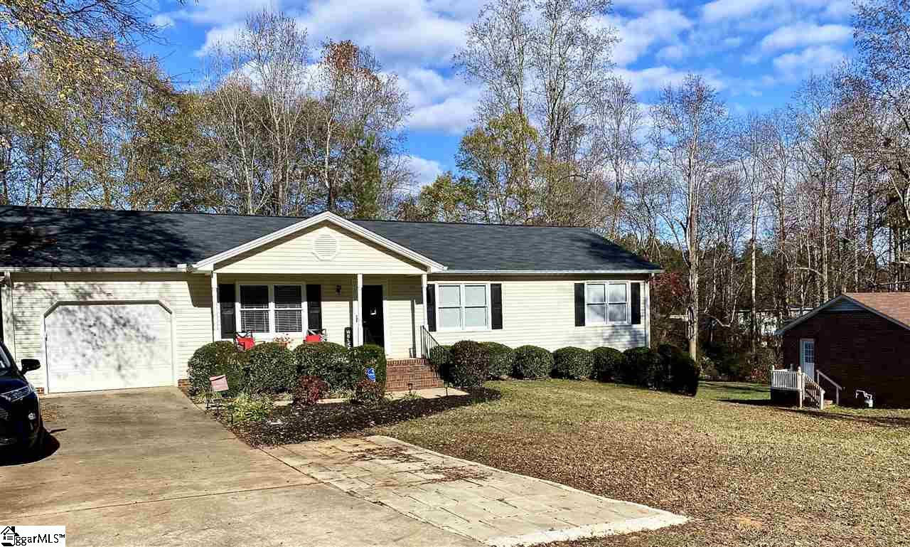 13 Queens Street Fountain Inn, SC 29644 - Photo 2 of 24 Gallery Image 2