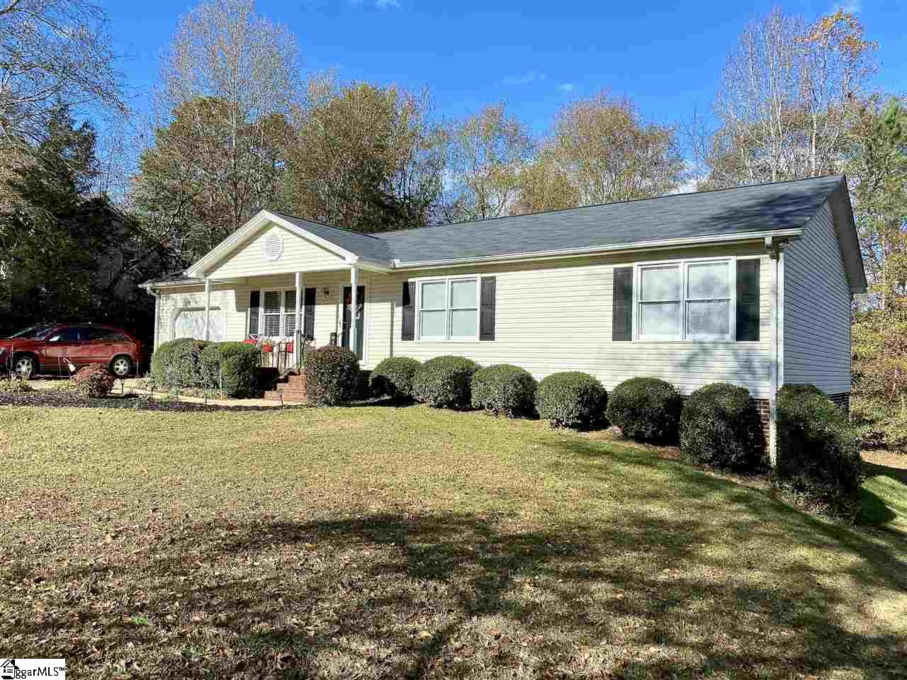 13 Queens Street Fountain Inn, SC 29644 - Photo 3 of 24 Gallery Image 3